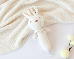 Pliušinis barškutis "Zuikutis"